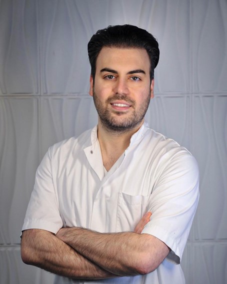 Ontmoet dokter George Tokmaji: de ervaren cosmetisch arts bij DreamClinics